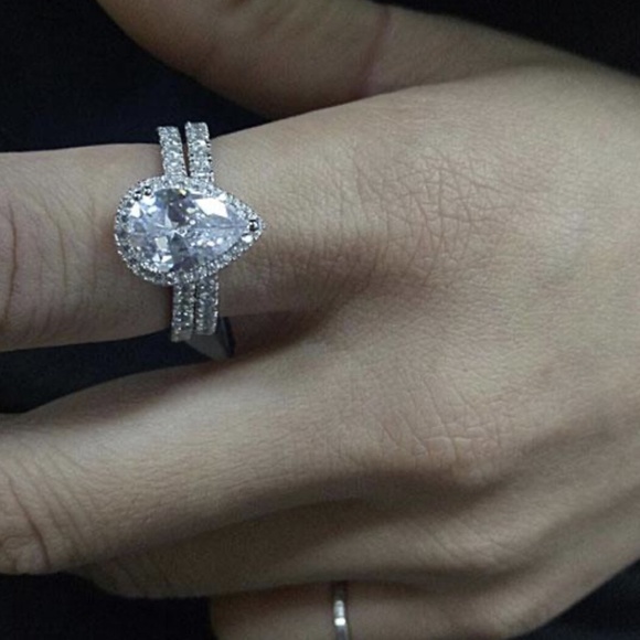 18K White Gold Filled Halo Cut Wedding Ring Set - Picture 3 of 3